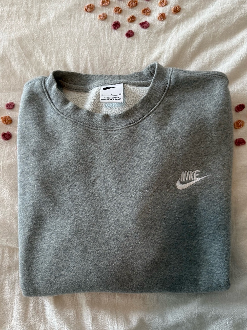Nike Women’s Gray Crewneck Sweatshirt with White Logo